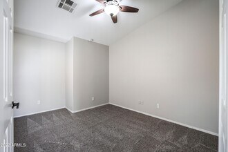 16462 W Sandra Ln in Surprise, AZ - Building Photo - Building Photo