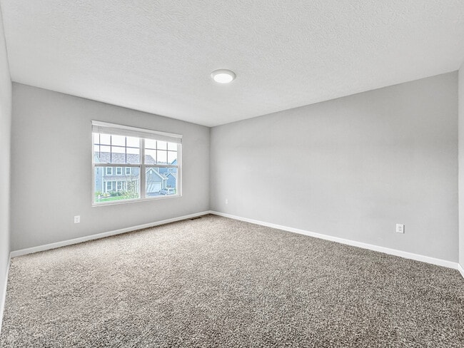 property at 717 Holbrook Dr