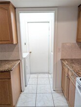 7171 Wood Creek Dr in Sarasota, FL - Building Photo - Building Photo