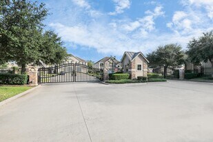 16020 Sweetwater Fields Ln in Tomball, TX - Building Photo
