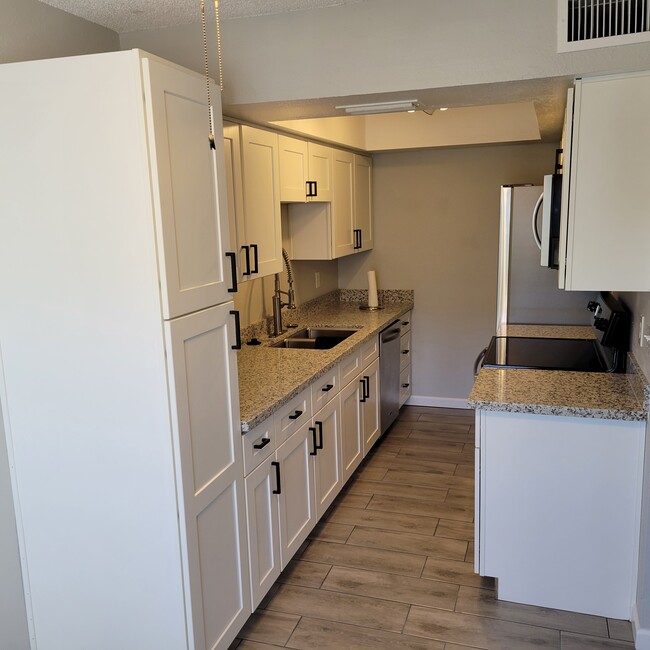 286 W Palomino Dr, Unit 286 W PALOMINO DR. Unit # in Chandler, AZ - Building Photo - Building Photo