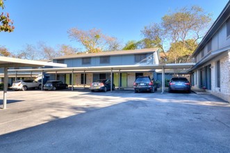 SoLa Flats in Austin, TX - Building Photo - Building Photo