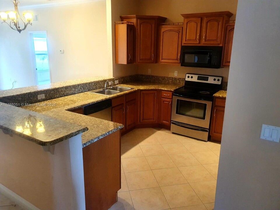 4706 Mackerel Dr in Sebring, FL - Building Photo
