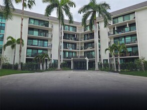 1101 River Reach Dr in Fort Lauderdale, FL - Foto de edificio - Building Photo