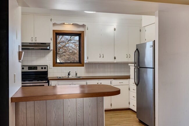 526 8th Ave S in Onalaska, WI - Building Photo - Building Photo