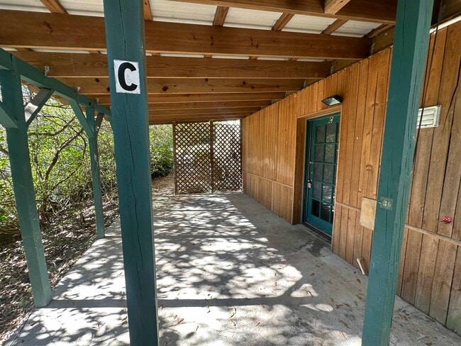 1413 McCauley Rd in Tallahassee, FL - Building Photo - Building Photo