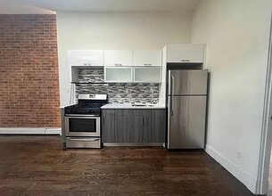 165 Covert St, Unit 2 in Brooklyn, NY - Foto de edificio - Building Photo