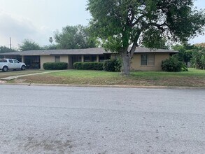 305 W. Linda in Harlingen, TX - Building Photo - Building Photo
