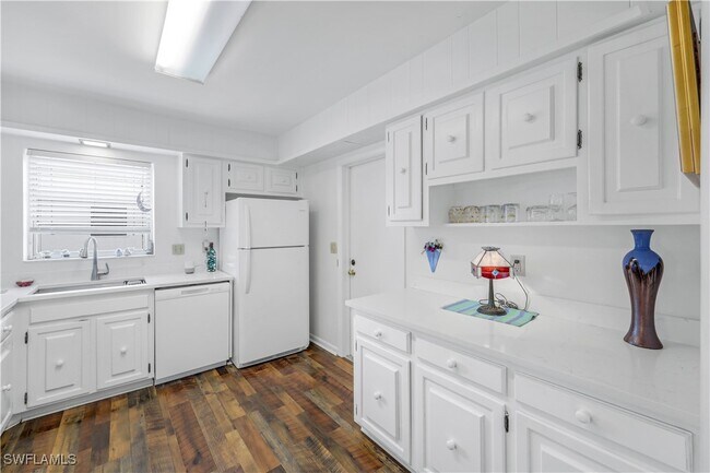 property at 1382 Jamaica Rd