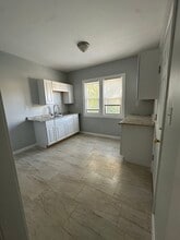 3297 Clements St, Unit 1 in Detroit, MI - Foto de edificio - Building Photo