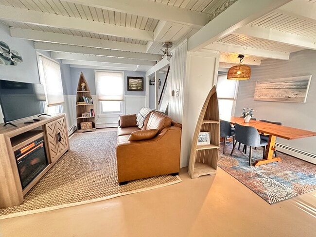 24 Myrtle Ln in South Portland, ME - Building Photo - Building Photo