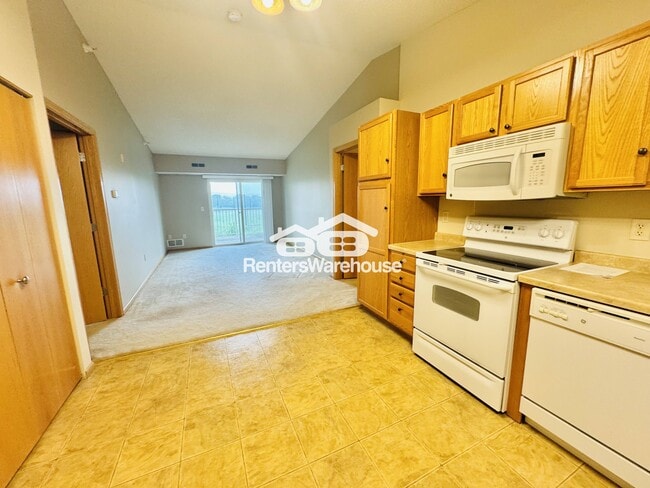 property at 1590 Parkwood Dr