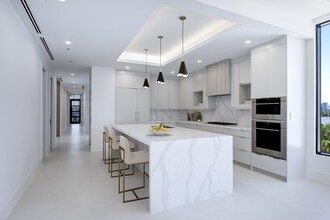 201 2nd St in Singer Island, FL - Building Photo - Building Photo