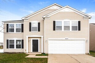 8243 Retreat Ln in Indianapolis, IN - Building Photo
