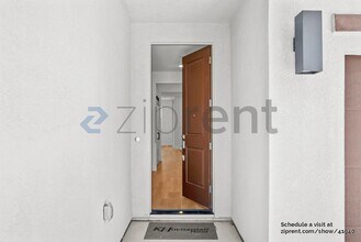 439 Monastery Dr in Lathrop, CA - Building Photo - Building Photo