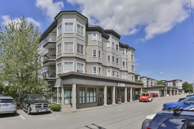 College Court in Langley, BC - Building Photo - Building Photo