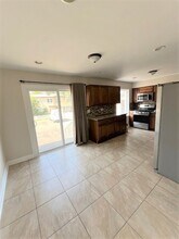 553 Lynn Ct in Glendale Heights, IL - Building Photo - Building Photo