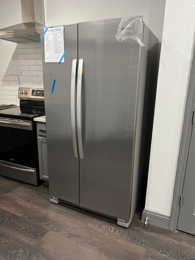 828 Dakota St in San Antonio, TX - Building Photo - Building Photo