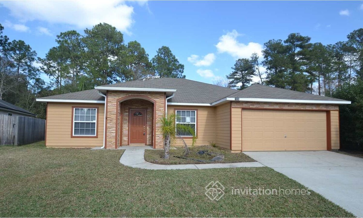 1656 Glen Laurel Dr in Middleburg, FL - Building Photo