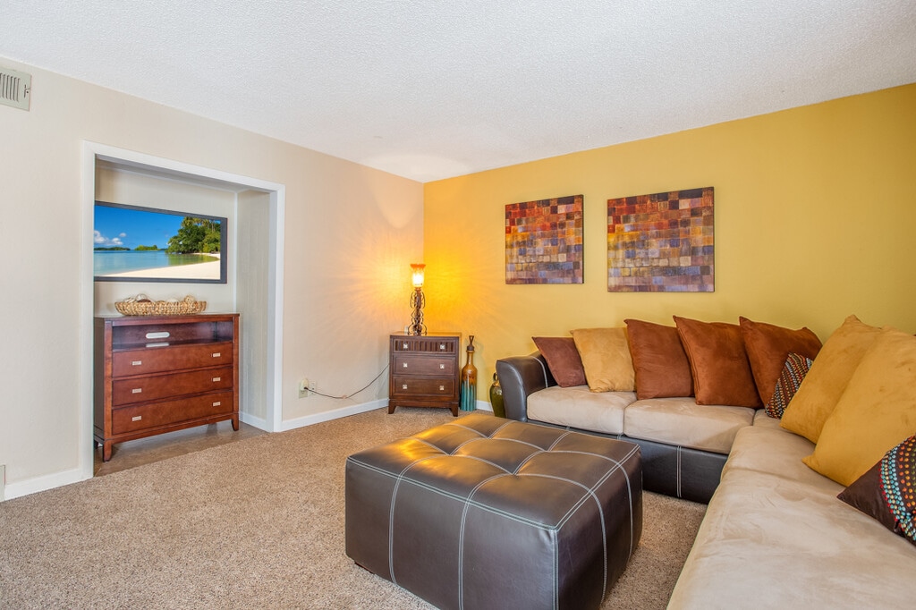 The Ridge Midwest City, OK Apartments