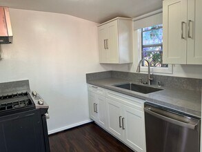 739 1/2 N Philadelphia St in Anaheim, CA - Building Photo - Building Photo