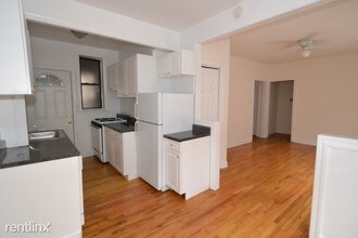 3829 N Fremont St-Unit -Unit 2W in Chicago, IL - Building Photo - Building Photo