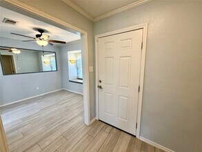 19335 Diversion Dr in Tomball, TX - Building Photo - Building Photo