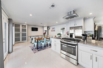 1825 Locksford St in Houston, TX - Building Photo - Building Photo