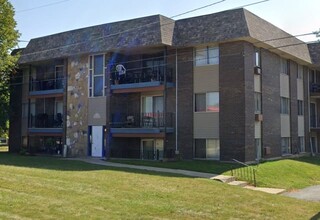 Riverside Terrace Apartments in Rockford, IL - Building Photo - Building Photo