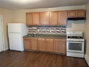 278 Sayles St in Providence, RI - Building Photo - Building Photo