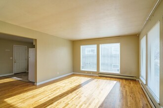 1131 S Eastlake Dr in Moses Lake, WA - Building Photo - Building Photo