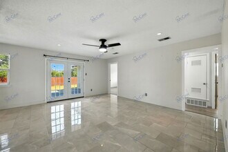 2109 Jeannette Ct in Arlington, TX - Building Photo - Building Photo