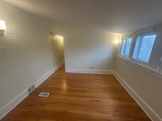 823 Deerfield Rd in Highland Park, IL - Foto de edificio - Building Photo