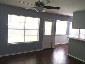 4110 First View Dr in San Antonio, TX - Building Photo - Building Photo