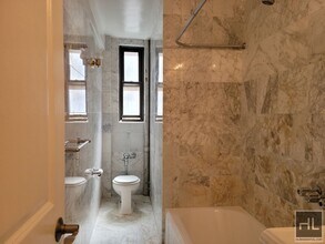 EAST 56 STREET in New York, NY - Building Photo - Building Photo