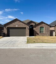 7104 Thomas Paine Rd in Midland, TX - Building Photo