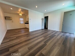 7745 Laurel Canyon Blvd-Unit -19 in Los Angeles, CA - Building Photo - Building Photo