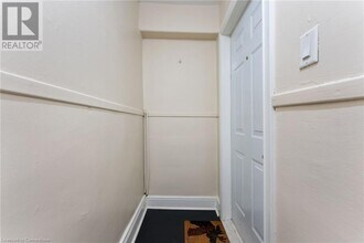 154 James St S in Hamilton, ON - Building Photo - Building Photo