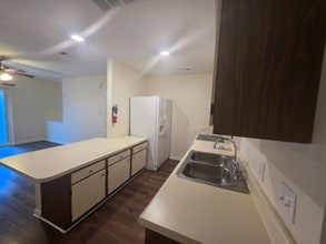 4780 Pontchartrain Dr, Unit 106 in Slidell, LA - Building Photo - Building Photo