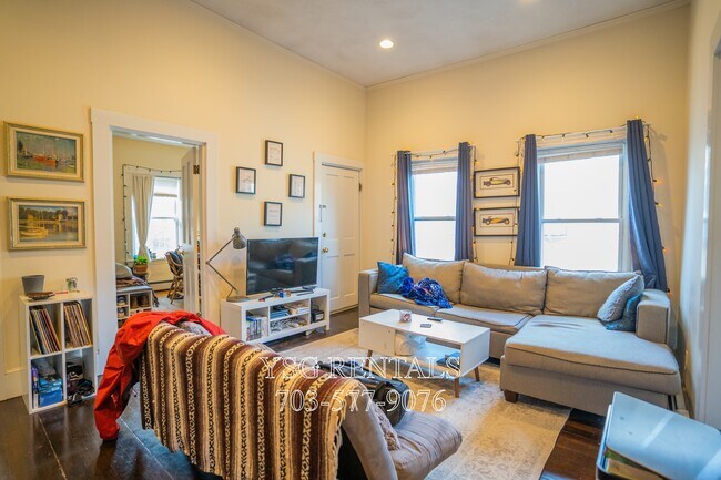 51 Riverdale St, Unit #2