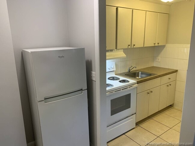 11 Lincoln St, Unit 2