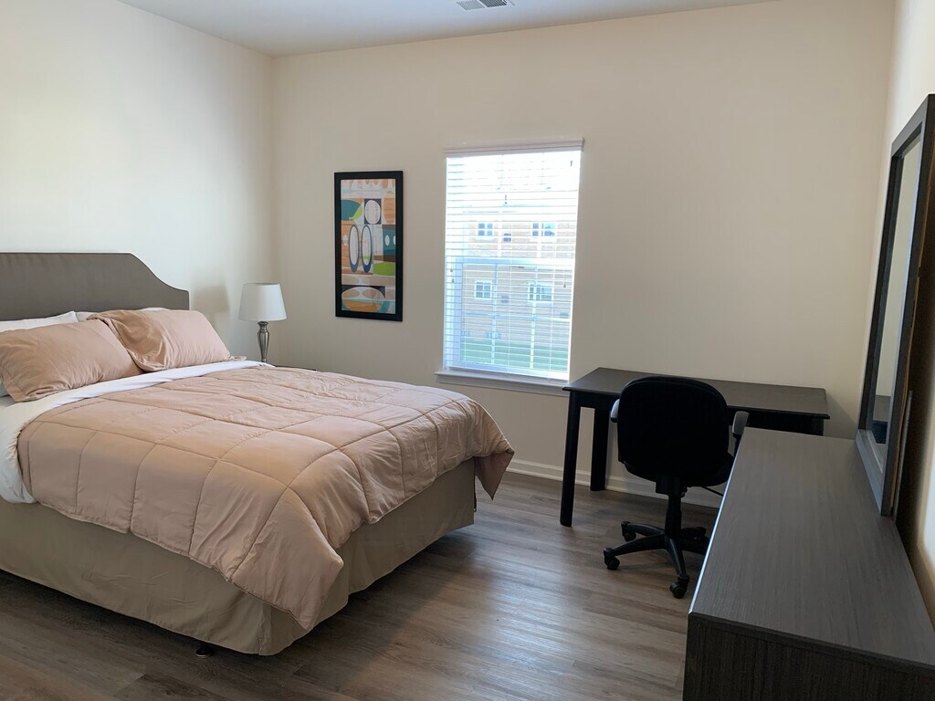 Towne Center Apartments Warren, MI Apartments