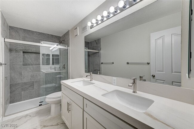 property at 2633 Durango Dr