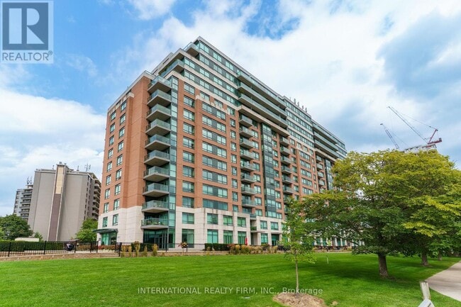 property at 1403-1403 Royal York Rd