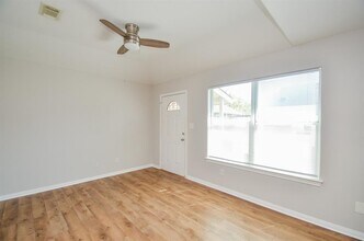 2024 Jean St in Houston, TX - Building Photo - Building Photo