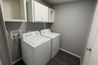 23047 Cactus Rd in New Caney, TX - Foto de edificio - Building Photo