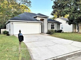 1724 Chandelier Cir W in Jacksonville, FL - Building Photo