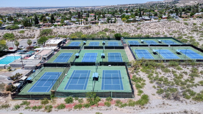 249 Canyon Terrace Dr in El Paso, TX - Building Photo - Building Photo