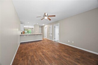1987 Wilkins Pl in Fayetteville, AR - Building Photo - Building Photo