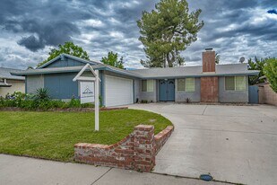 20840 Shine Dr in Santa Clarita, CA - Building Photo